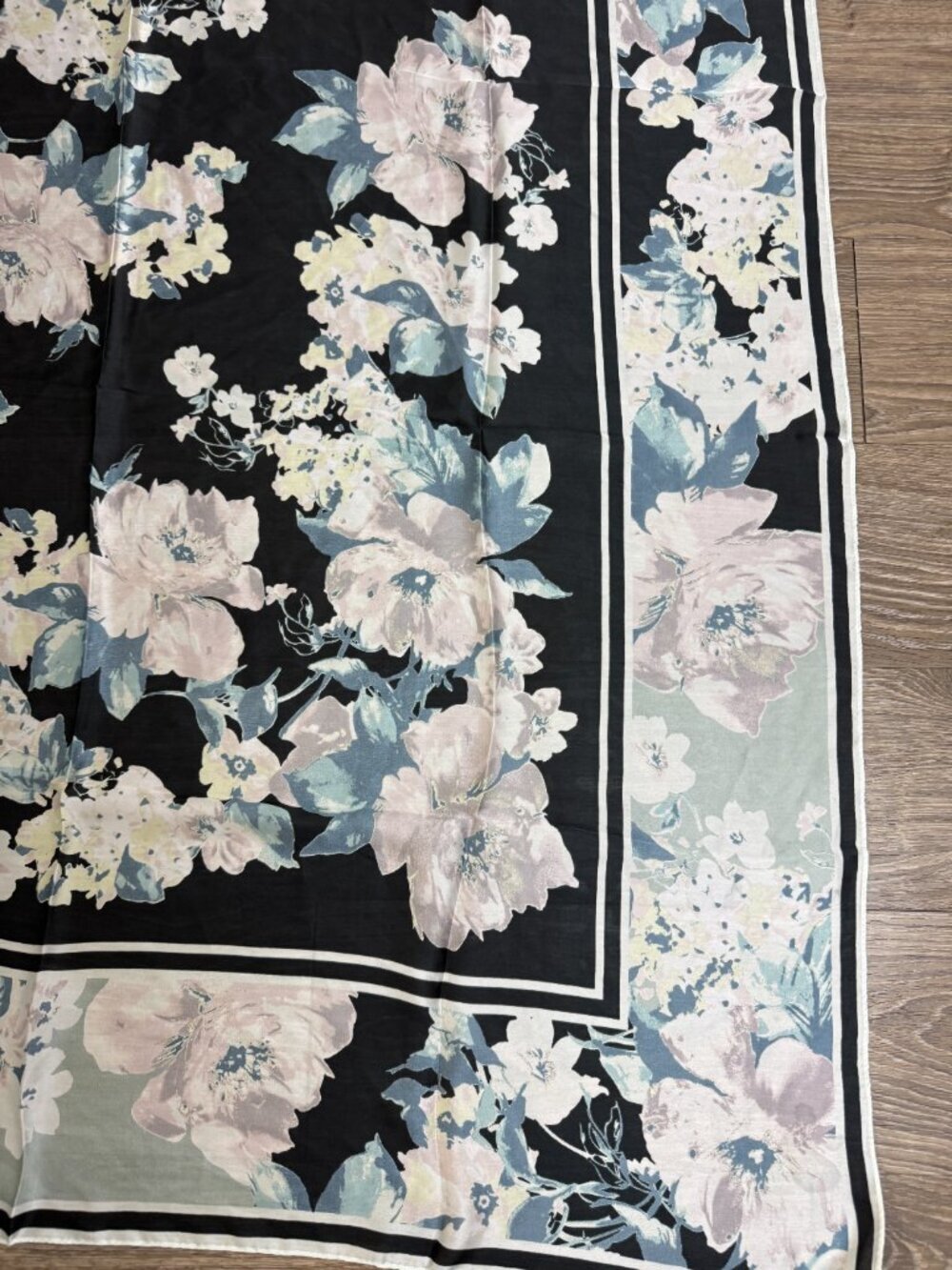 NWOT Large Silk Floral Black & White Scarf  42" x 42" - Picture 2 of 6